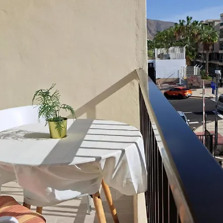 Apartament El Dorado Parking Wifi Y Piscina En El Complejo Playa de las Americas (Tenerife)