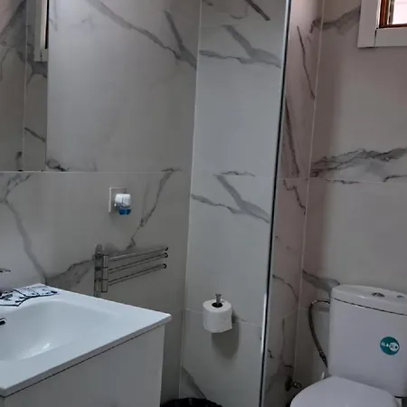 Apartament El Dorado Parking Wifi Y Piscina En El Complejo